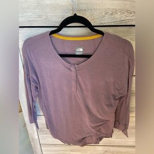 The North Face Purple 3/4 Sleeve
Visit
Henley Top Womens Snap Closure. SIZE XS